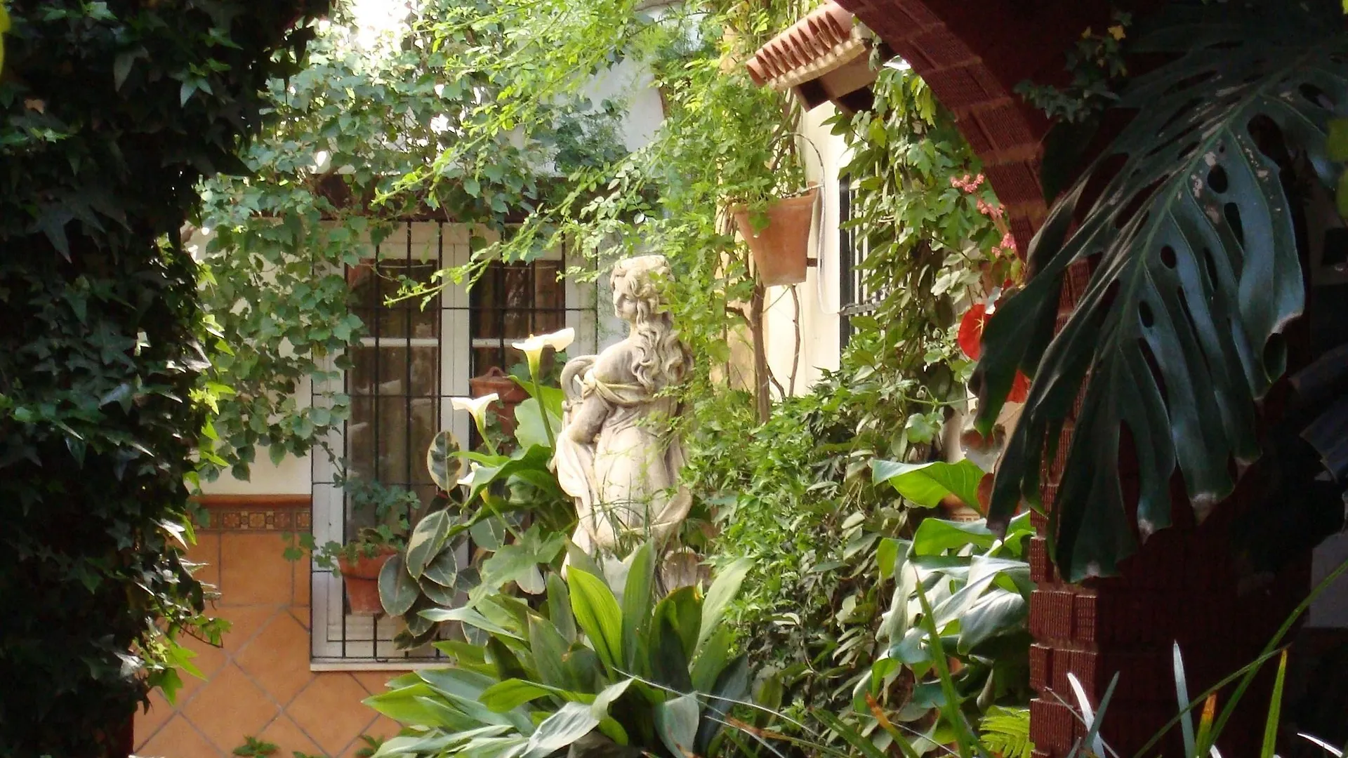 Embrujo De Azahar Apartaments Cordoba Spain